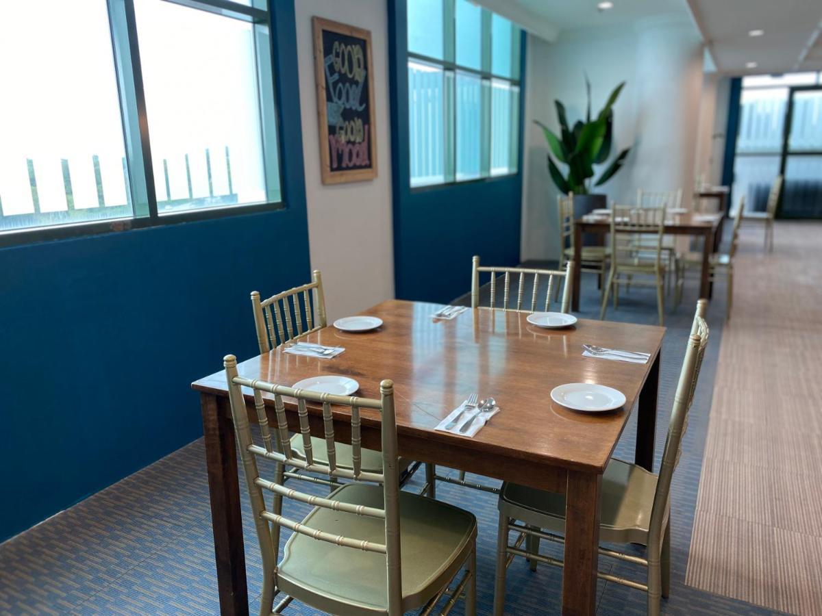 The Lanes Hotel Tutong Zewnętrze zdjęcie
