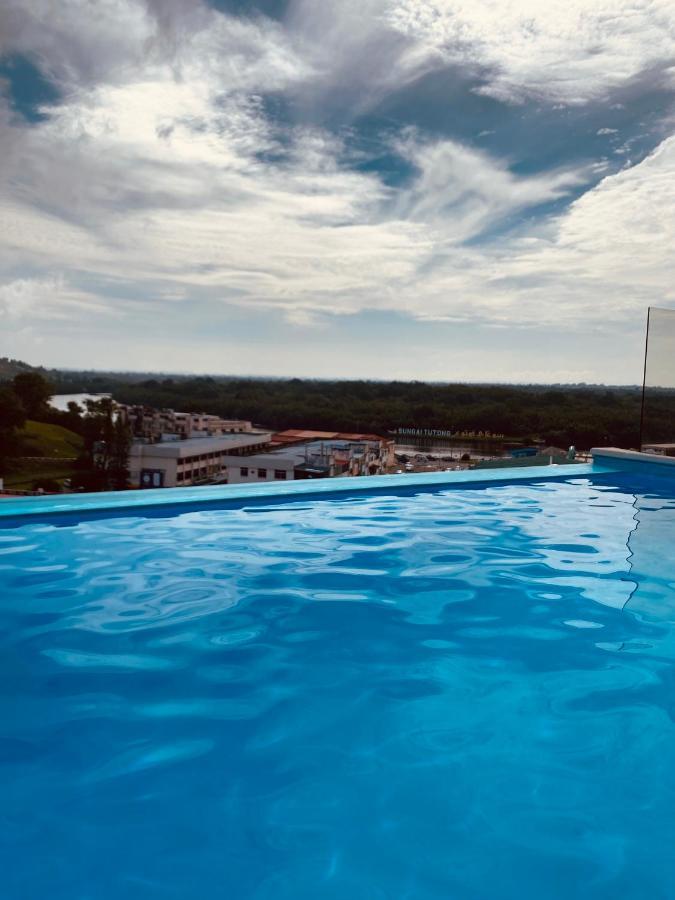The Lanes Hotel Tutong Zewnętrze zdjęcie