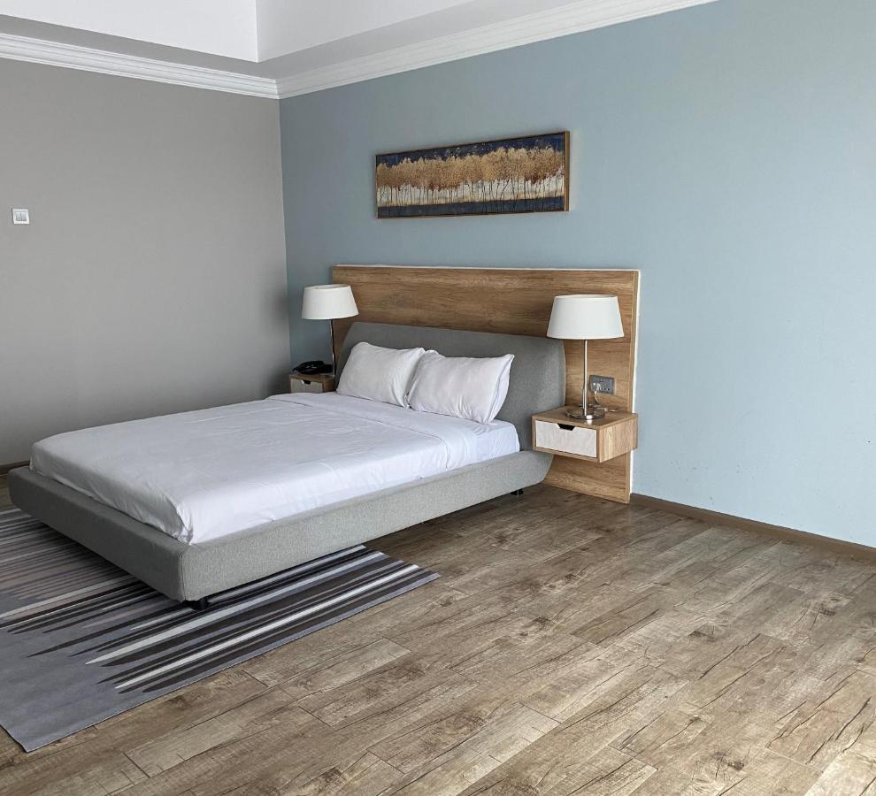 The Lanes Hotel Tutong Zewnętrze zdjęcie
