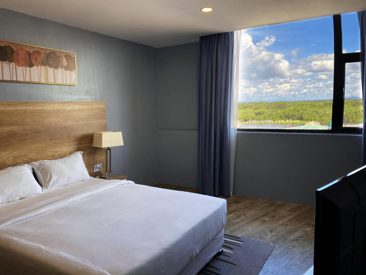 The Lanes Hotel Tutong Zewnętrze zdjęcie